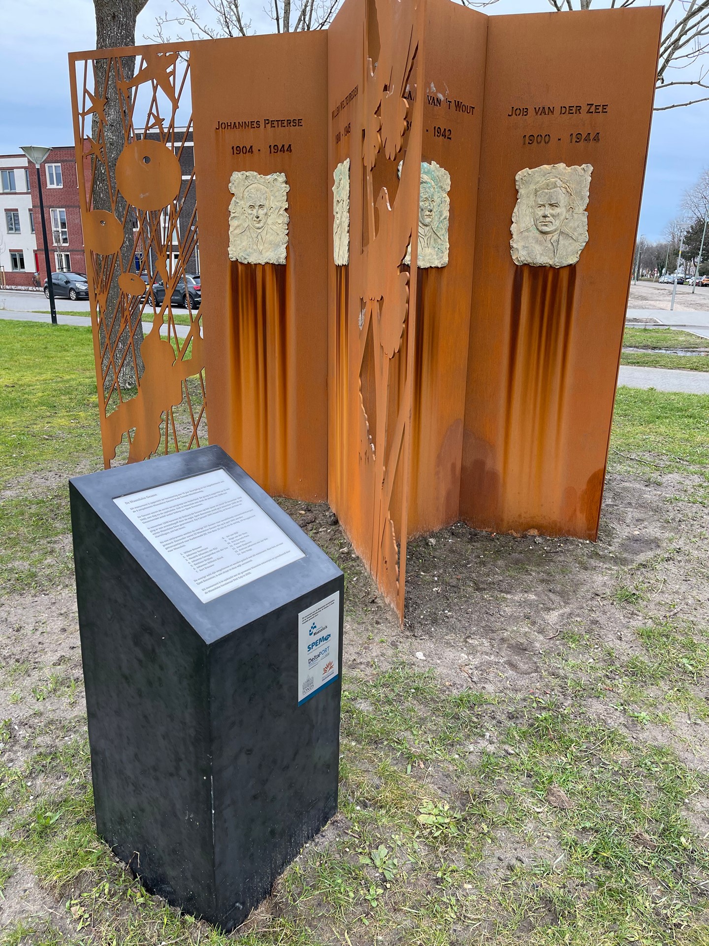 12-10 Maassluis - Geuzenmonument