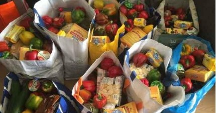 20-12 - Hellevoetsluis - Bijdrage voor voedselpakketten stichting De Witte Lelie_klein